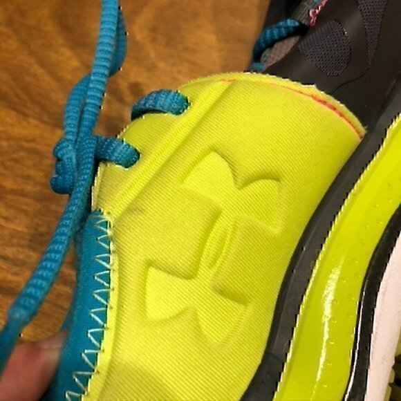 UNDER ARMOUR Womens RC 2' Running Shoe 1235697-317 Gray Green Colorblock 11 - Picture 9 of 15